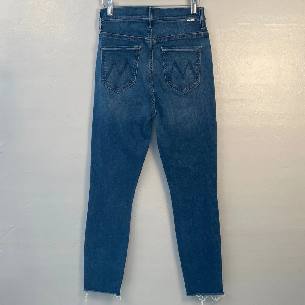 MOTHER High Waisted Rail Ankle Fray in High Fidelity Size 28